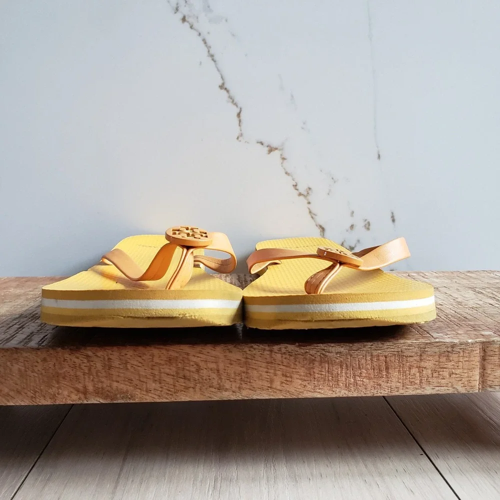 Tory Burch Sandals Womens 7 Yellow Leather Logo Thin Strap Flip Flop Beach